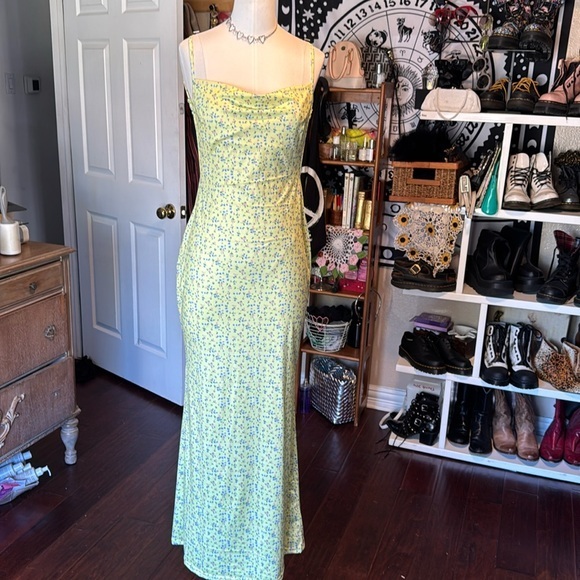 Chiffon and Lace Short Dress with Open Back Lime Green